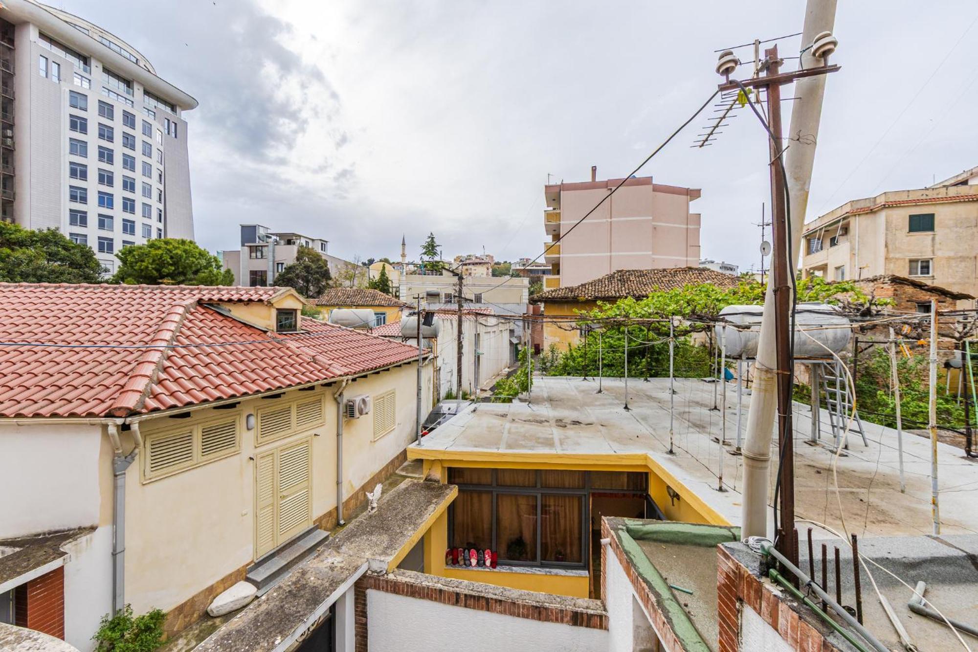 Mbreti Monun Leilighet Durrës